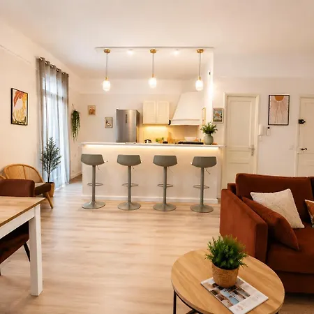 Appartement Grand T2 Avec Clim Balcon Wifi *