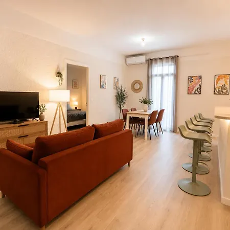 Grand T2 Avec Clim Balcon Wifi Appartement